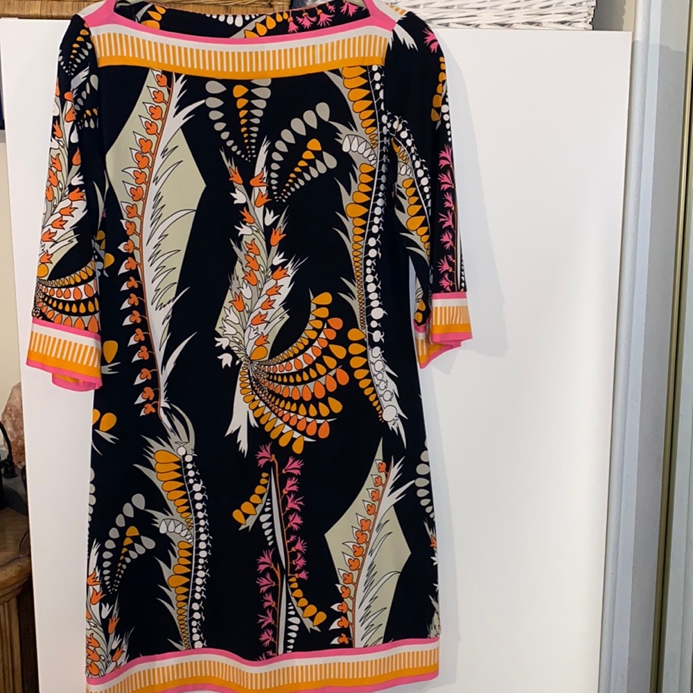 Beautiful shift dress Pucci vibes